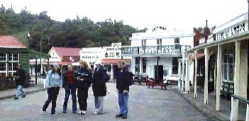 3mm06.jpg (15435 bytes)