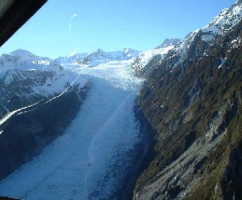 glac2.jpg (17637 bytes)