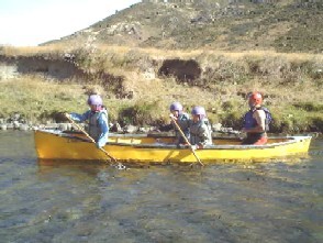 canoe.jpg (26839 bytes)